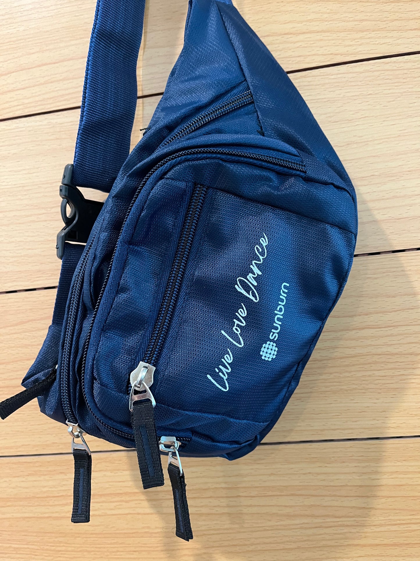 Sunburn Sling Bag